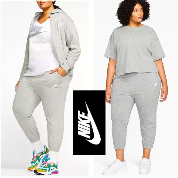 Nike Pants - NIKE PLUS SIZE GYM VINTAGE CAPRI PANTS 
2X